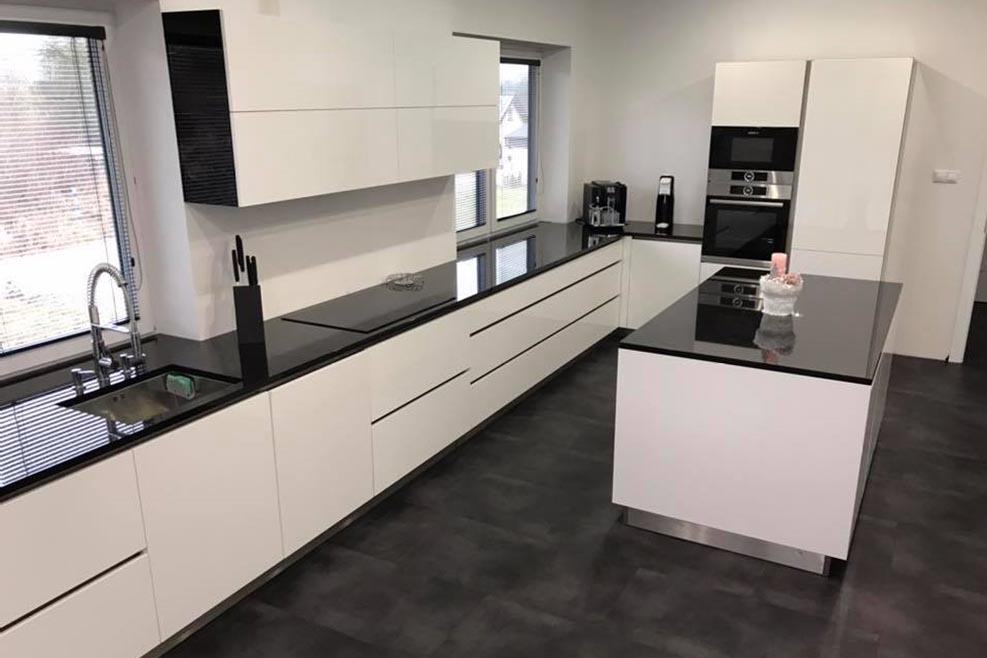 Kitchen countertops from natural stone
